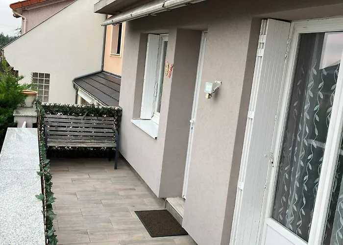 3 Cozy Proche De Paris Apartamento *