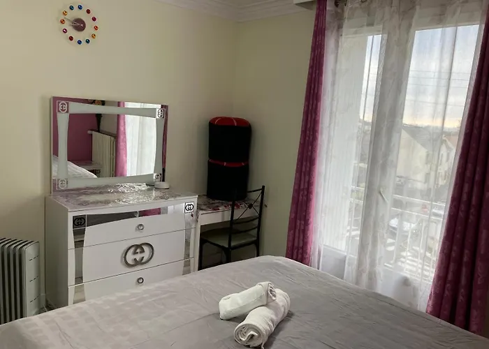 3 Cozy Proche De Paris Apartamento